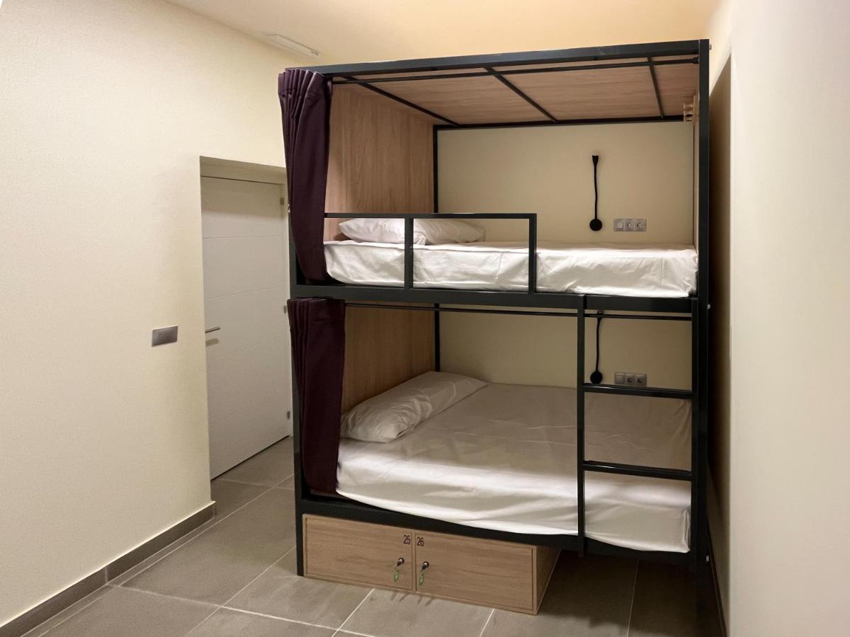 Multi Hostel Calvario Madrid Buitenkant foto